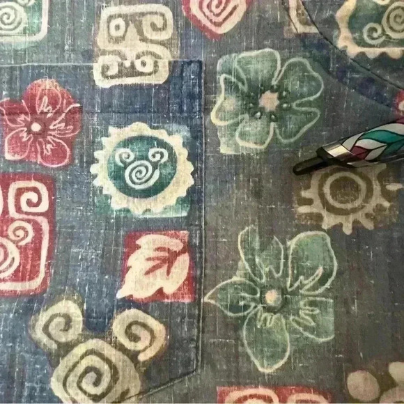 Reyn Spooner x  Disney x Mickey Mouse Cotton Shirt-Large (With Stains***) - Picture 8 of 9